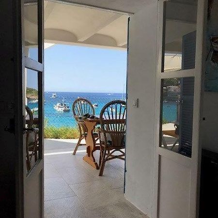Apartmán Hebergement Front De Mer Sant Elm Exteriér fotografie