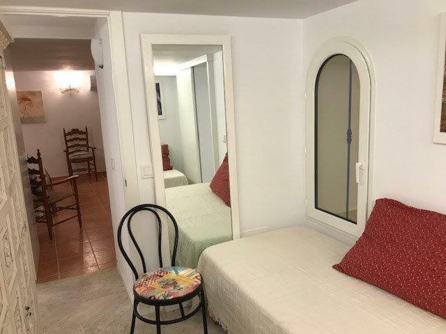 Apartmán Hebergement Front De Mer Sant Elm Exteriér fotografie