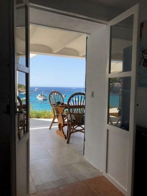Apartmán Hebergement Front De Mer Sant Elm Exteriér fotografie